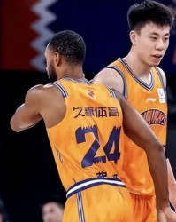 开云-场均14.6分钟得11分！赛季初就被质疑，第4外援今成上海冲冠关键|弗格|哈桑-怀特塞德|上海男篮|辽篮|球队_新浪体育_新浪新闻