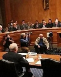 开云-10国签反华协议！沉默一天后，中方出手，不得未经允许接受美资